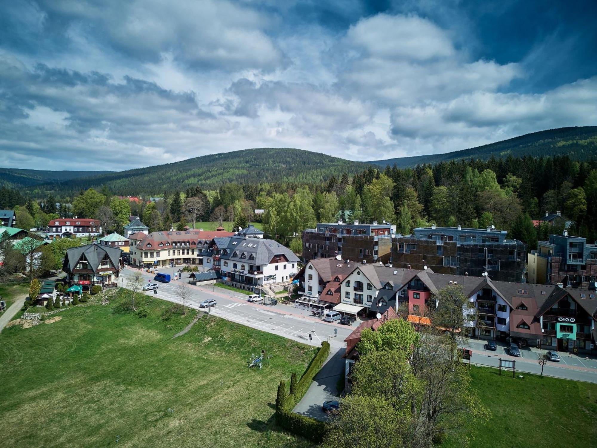 Apartment Harrachov 497-1 By Interhome Экстерьер фото